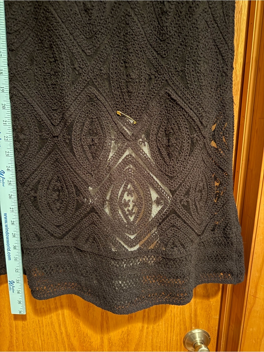 “ Ultra Pink” size medium Black Crochet Knit Women’s Skirt
